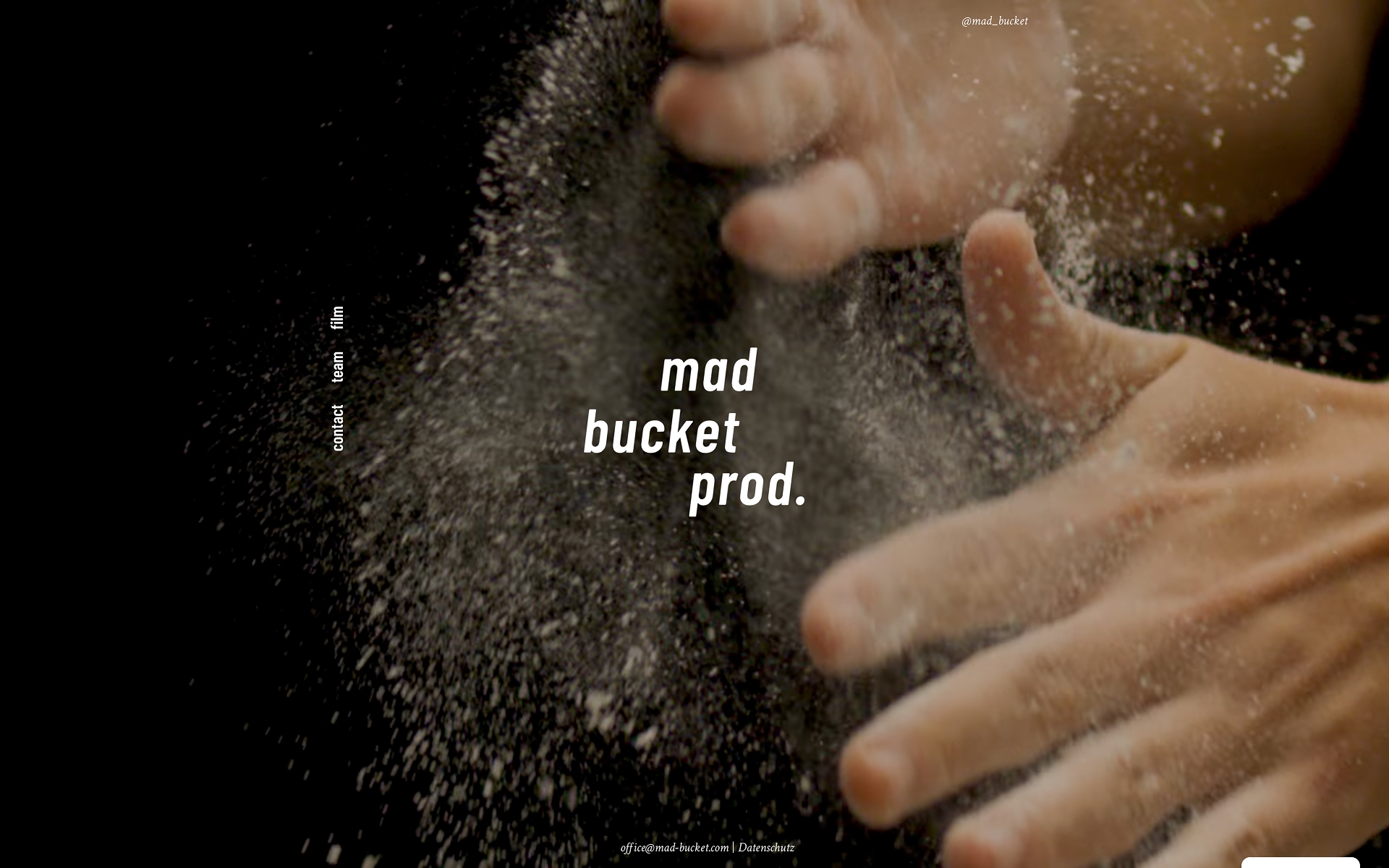 Screenshot of the mad-bucket. com website